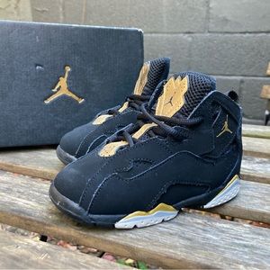 Jordan True Flight TD Sneakers Black Metal Gold 343797-070 Toddler Boys Size 8C